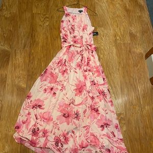 SLNY peach floral flowing dress with halter neckline.